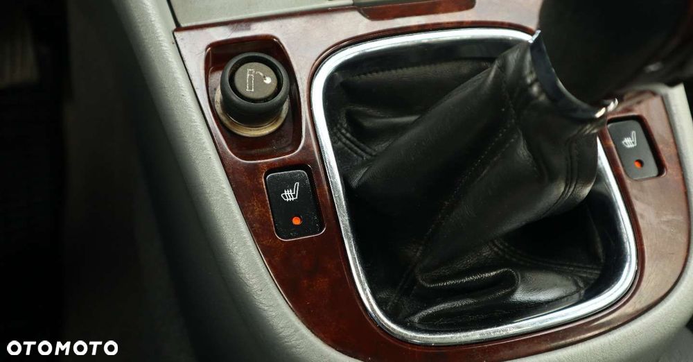 Suzuki Grand Vitara - 26