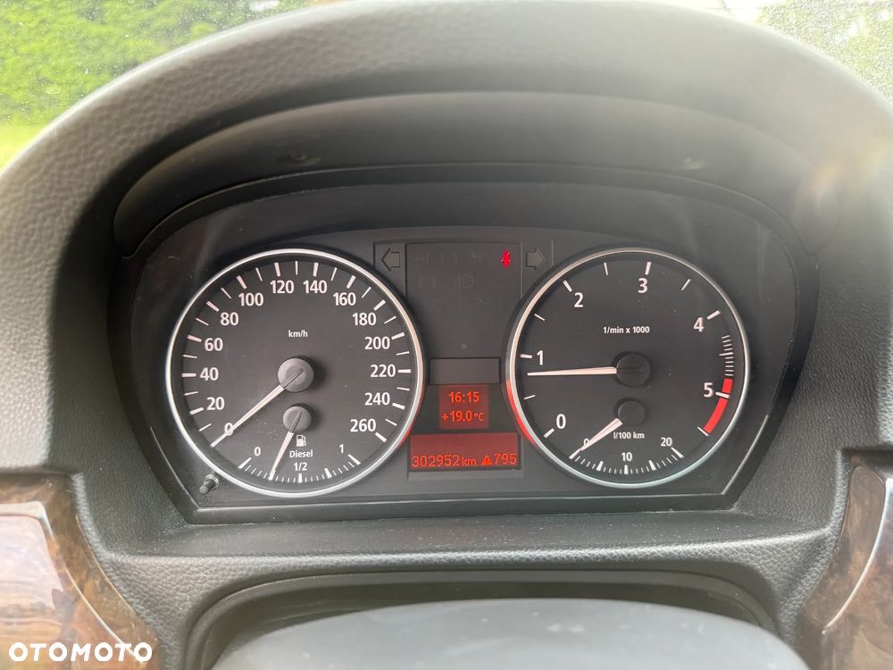 BMW Seria 3 320d - 18