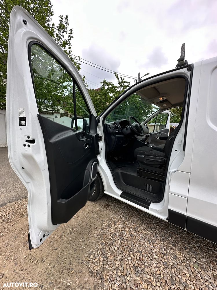 Opel VIVARO - 14