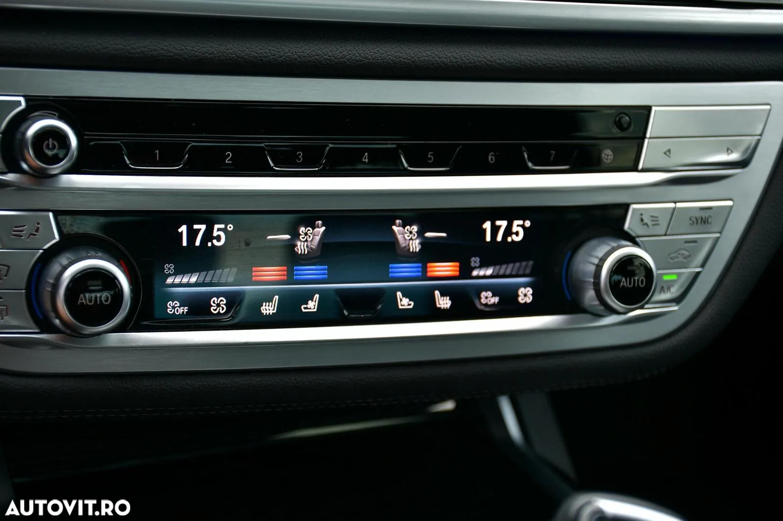 BMW Seria 7 730d MHEV - 28