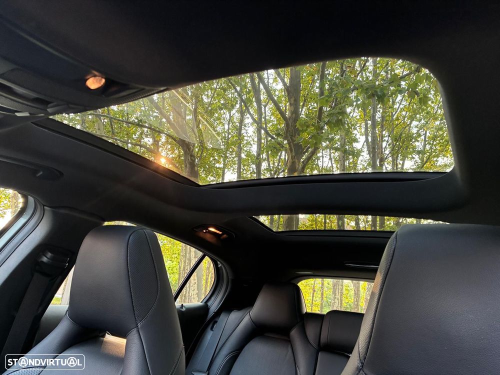 Mercedes-Benz GLA 250 4Matic 7G-DCT Style - 44