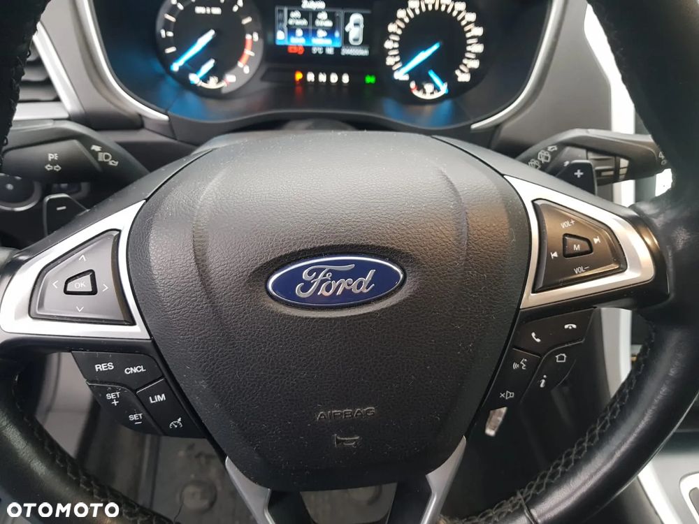 Ford Mondeo 2.0 TDCi Titanium PowerShift - 16