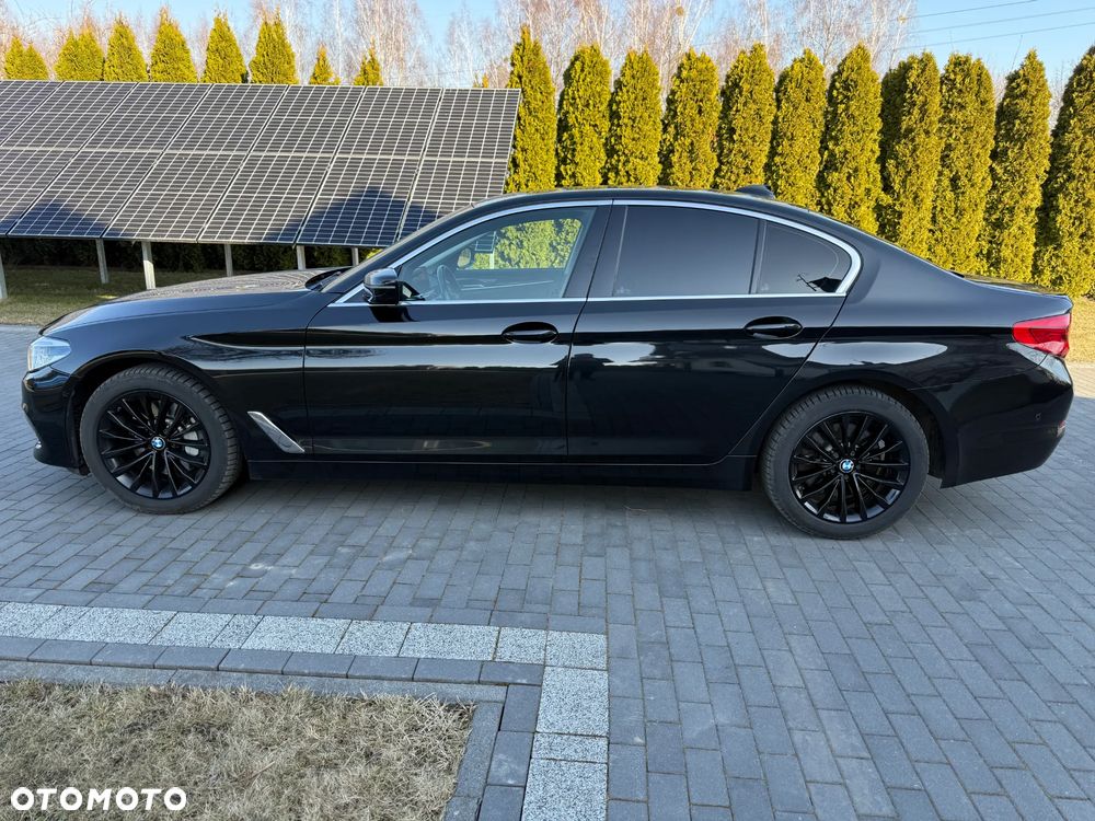 BMW Seria 5 530d xDrive Sport-Aut Luxury Line - 1