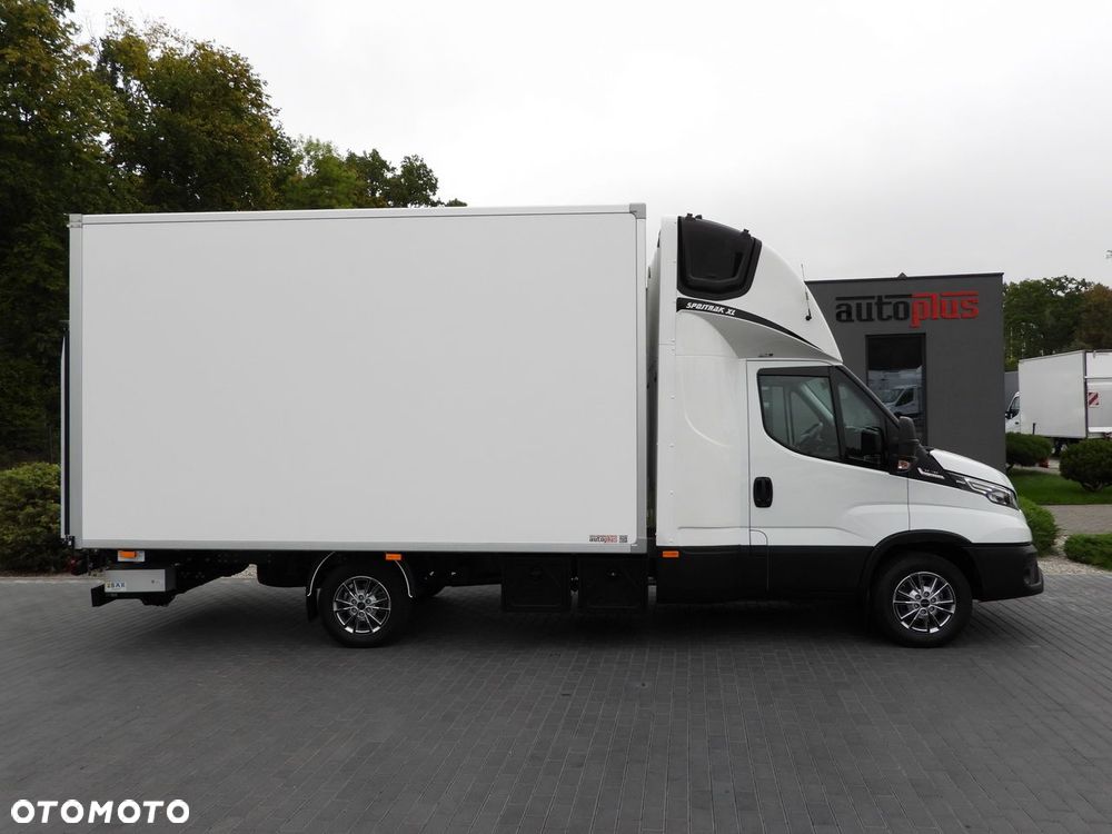 Iveco DAILY 35S18 KONTENER HI-MATIC WINDA 8 PALET TEMPOMAT NAWIGACJA LEDY PNEUMATYKA AUTOMAT HI-MATIC KLIMATYZACJA  180KM - 8