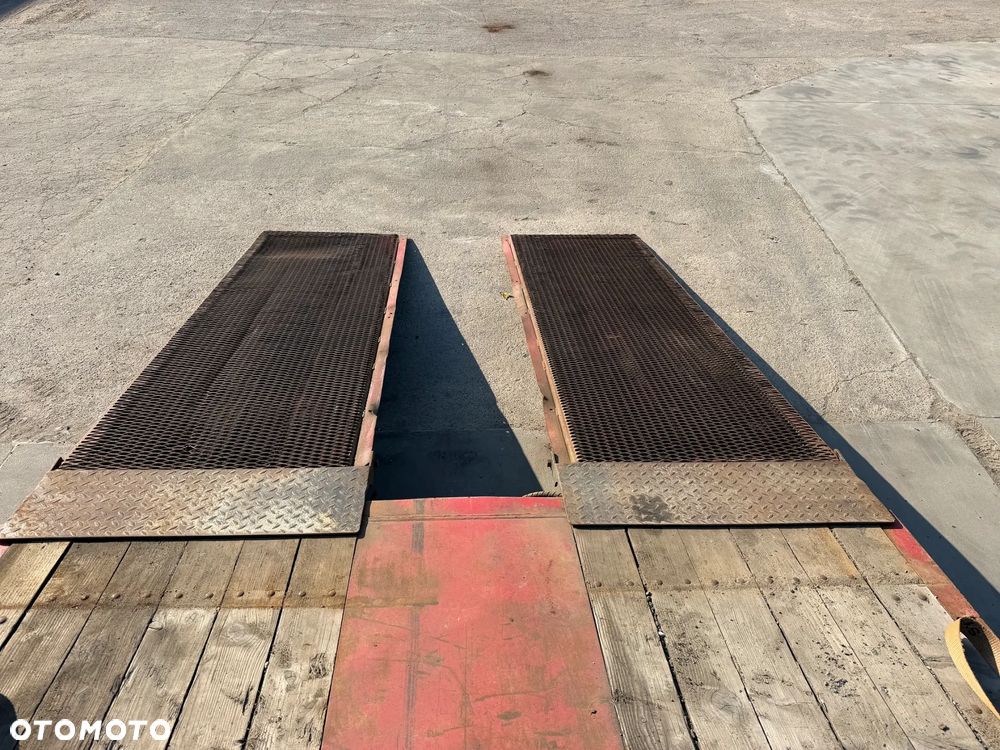 HRD Naczepa Niskopodwoziowa Najazdy Hydrauliczne Wciągarka - 14