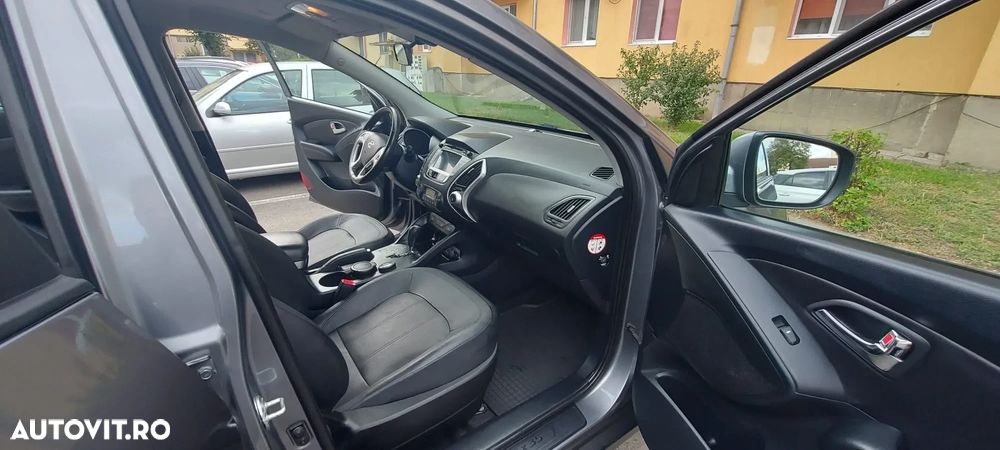 Hyundai ix35 2.0 CRDI High 4WD GLS Aut. Premium - 9
