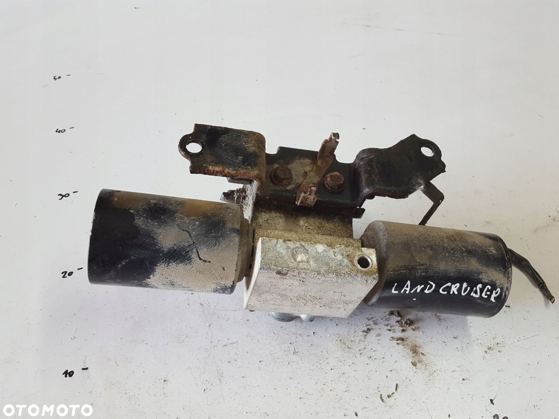 TOYOTA LAND CRUISER 150 LIFT 18-22r POMPA STABILIZATORA KDSS - 3