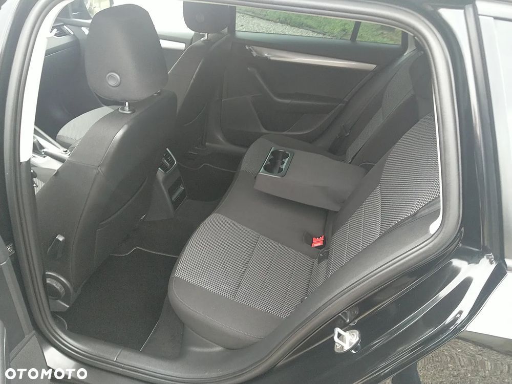 Skoda Octavia 2.0 TDI Edition DSG - 18