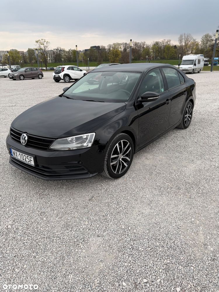 Volkswagen Jetta 2.0 TDI DPF BMT Trendline - 10