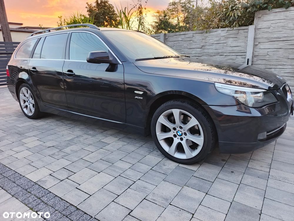 BMW Seria 5 525d xDrive Touring - 15
