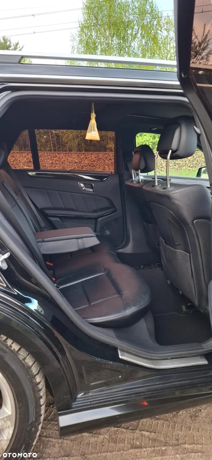 Mercedes-Benz Klasa E 350 CGI BlueEffICIENCY Avantgarde - 13