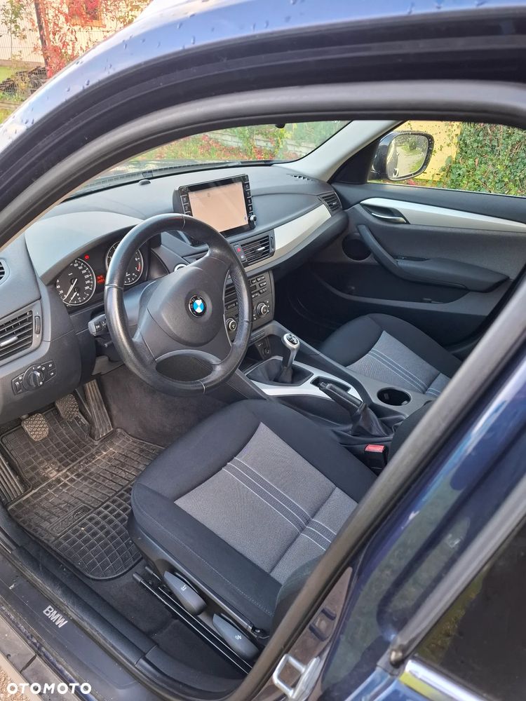 BMW X1 2011 photo 2