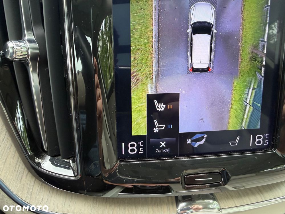 Volvo XC 60 T8 Plug-In Hybrid AWD Inscription Expression - 19