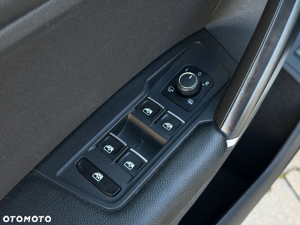 Volkswagen Tiguan - 27
