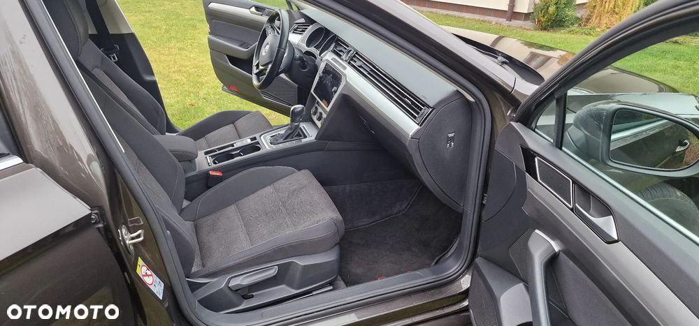 Volkswagen Passat 1.8 TSI BMT Comfortline DSG - 9