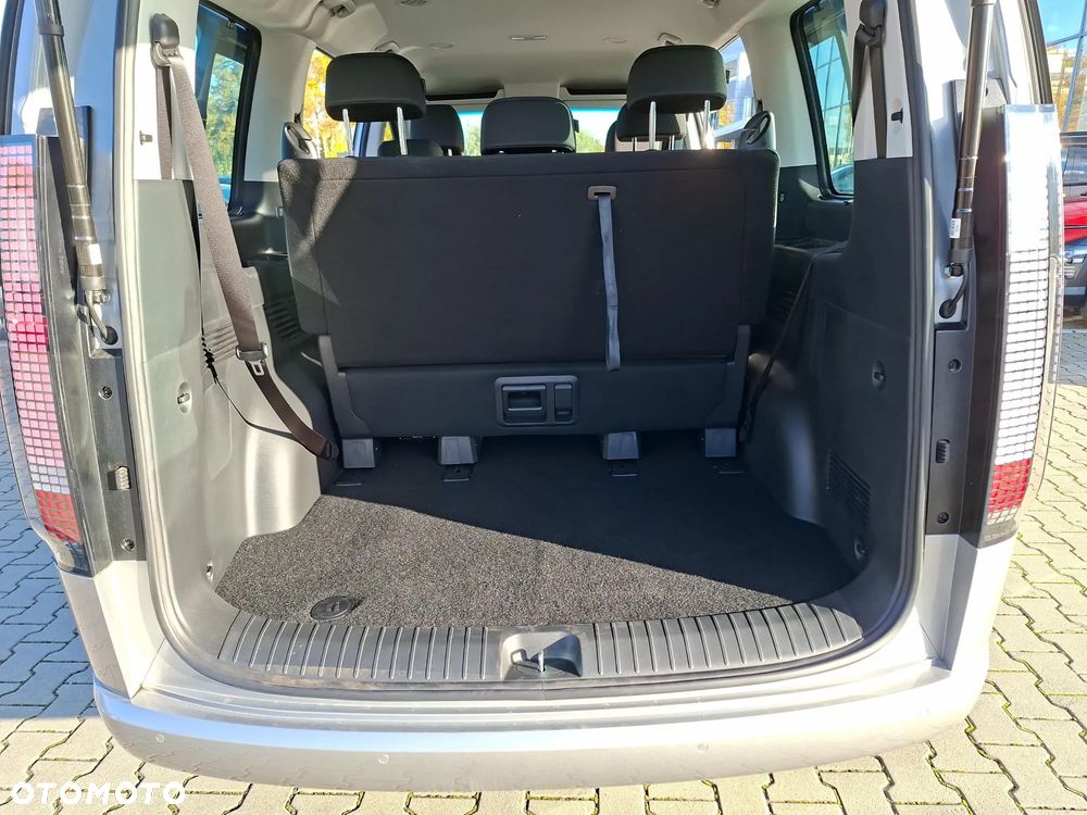 Hyundai Staria 1.6 T-GDI HEV Smart Business - 17