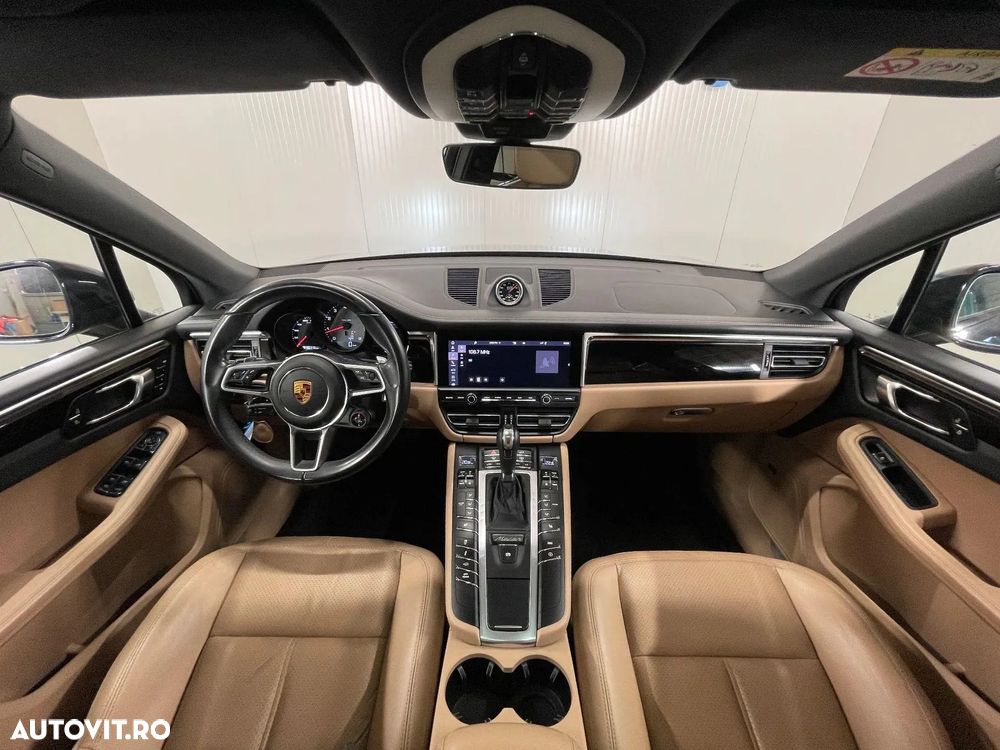 Porsche Macan - 8
