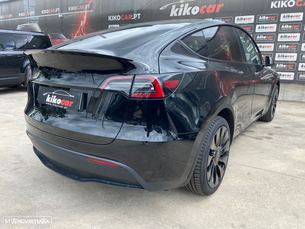 Tesla Model Y Long Range Dual Motor AWD - 5