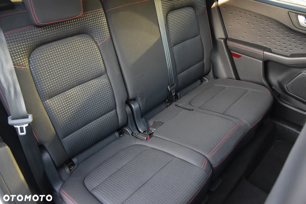Ford Kuga 2.0 EcoBlue 4x4 ST-LINE X - 32