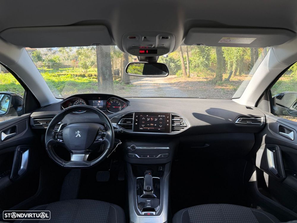 Peugeot 308 1.2 PureTech Allure EAT8 - 16