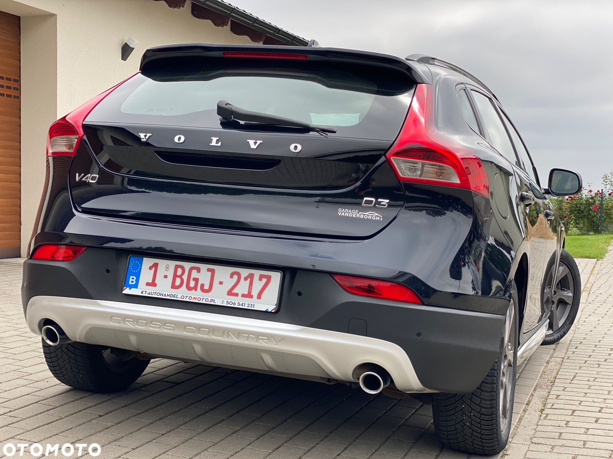 Volvo V40 Cross Country D3 Momentum - 20