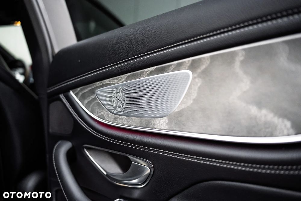 Mercedes-Benz CLS 400 d 4Matic 9G-TRONIC AMG Line - 25