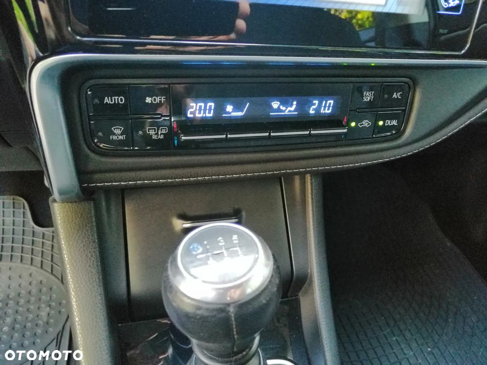 Toyota Corolla 1.6 Comfort - 14