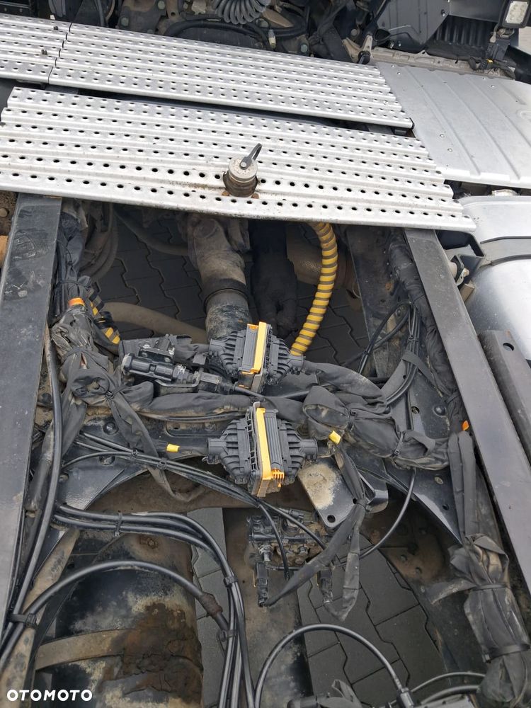 MAN TGX 18.510, hydraulika do wywrotu - 13