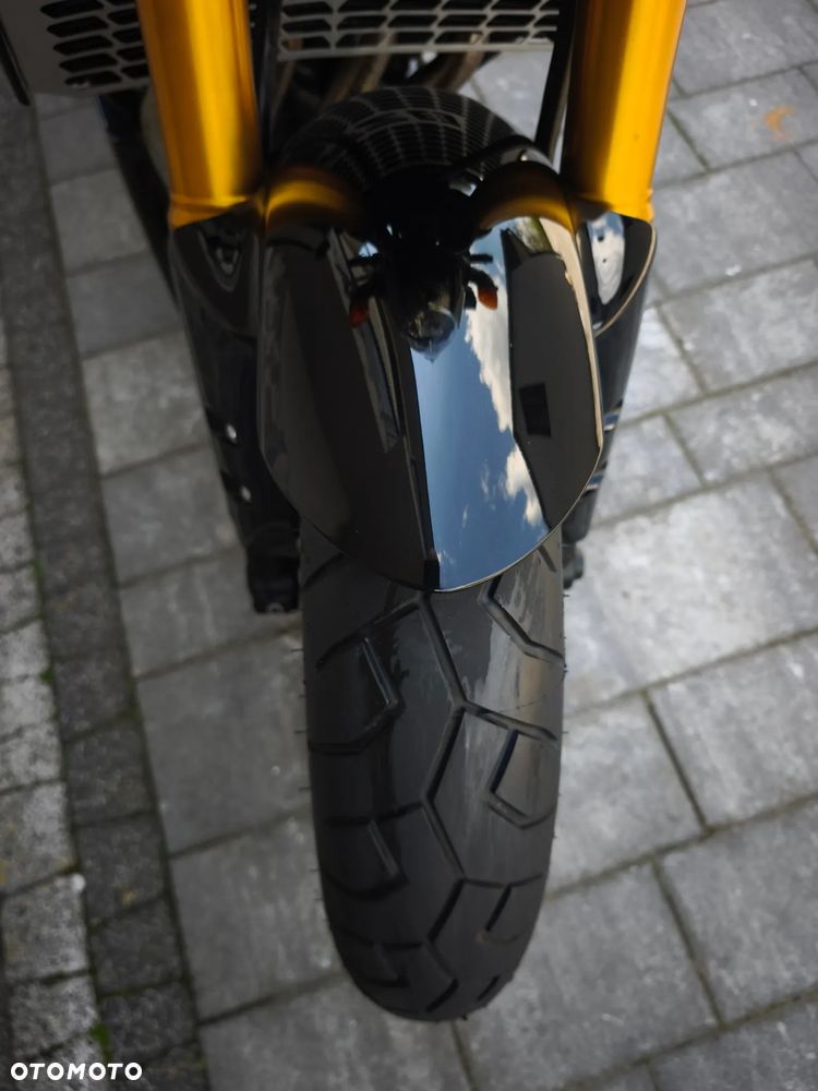 Yamaha FZ8 - 32