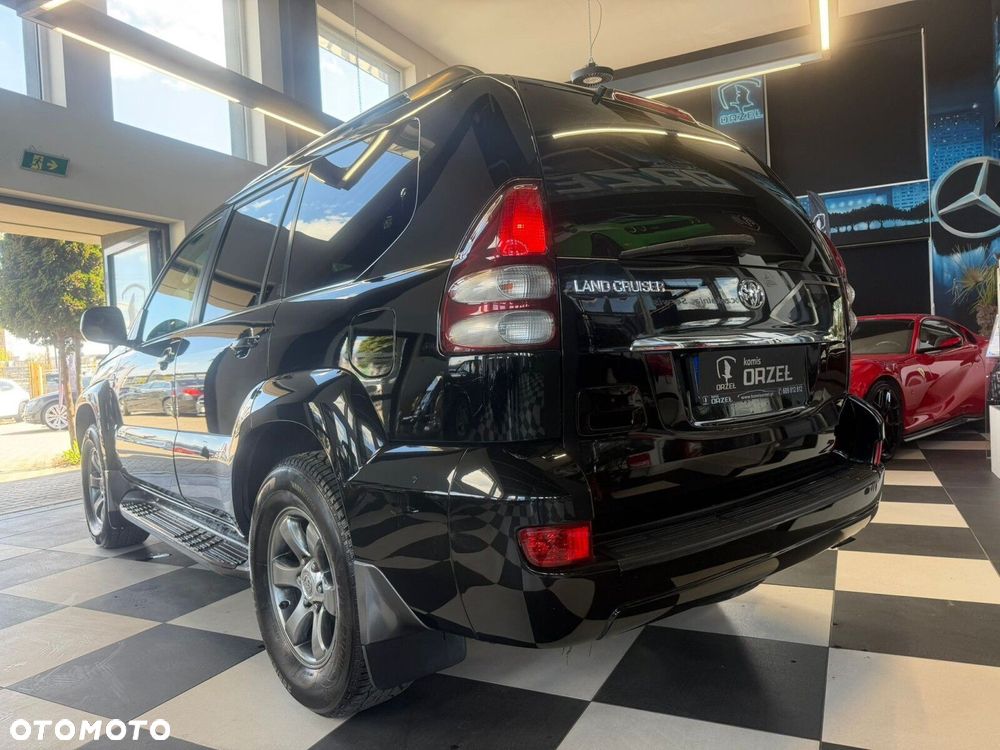 Toyota Land Cruiser - 5