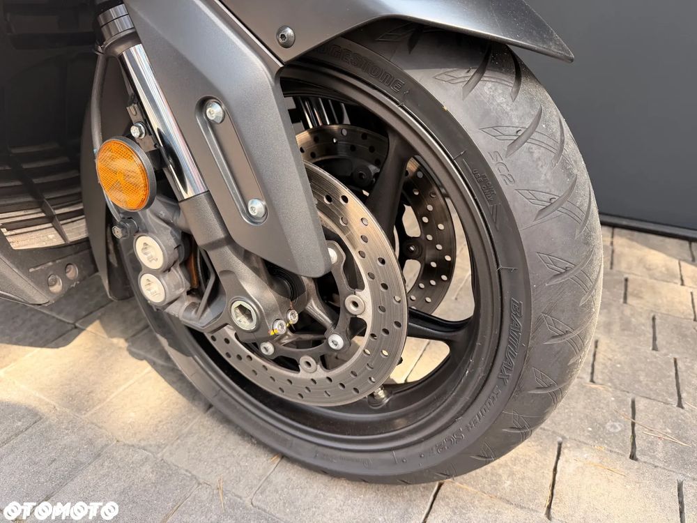 Yamaha Tmax - 31