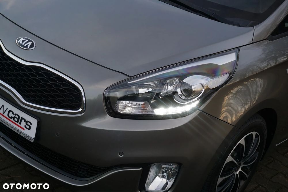 Kia Carens 1.6 GDI Dream Team Edition - 14