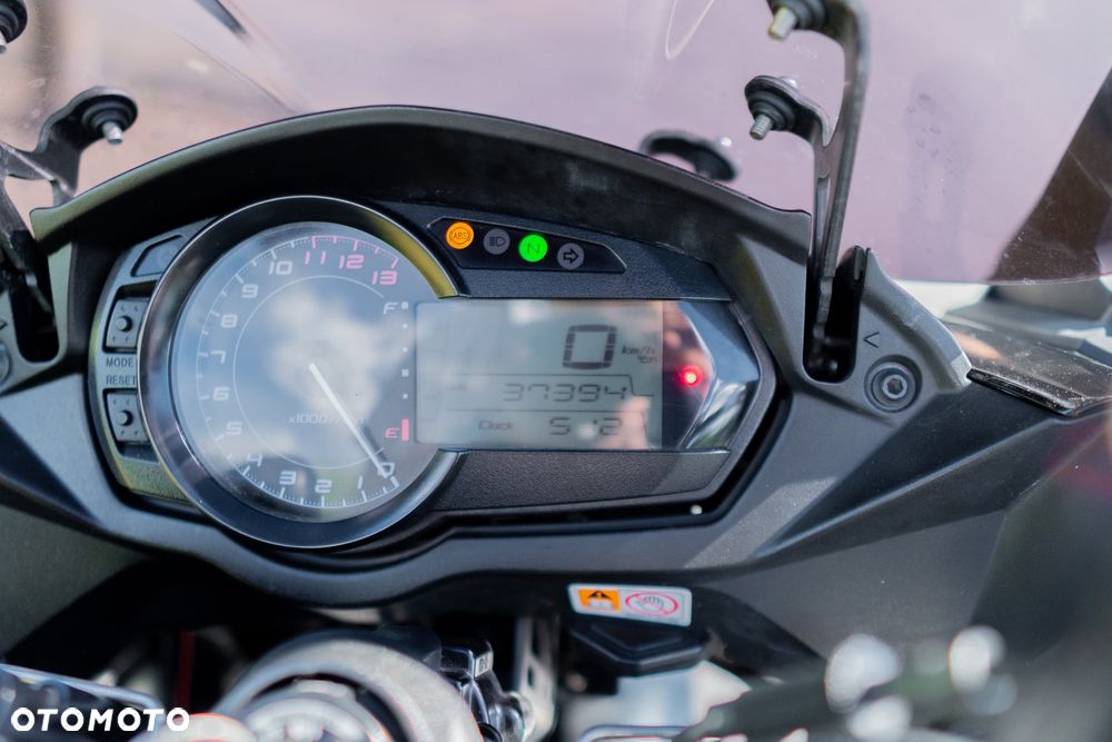 Kawasaki Ninja 1000 SX - 30