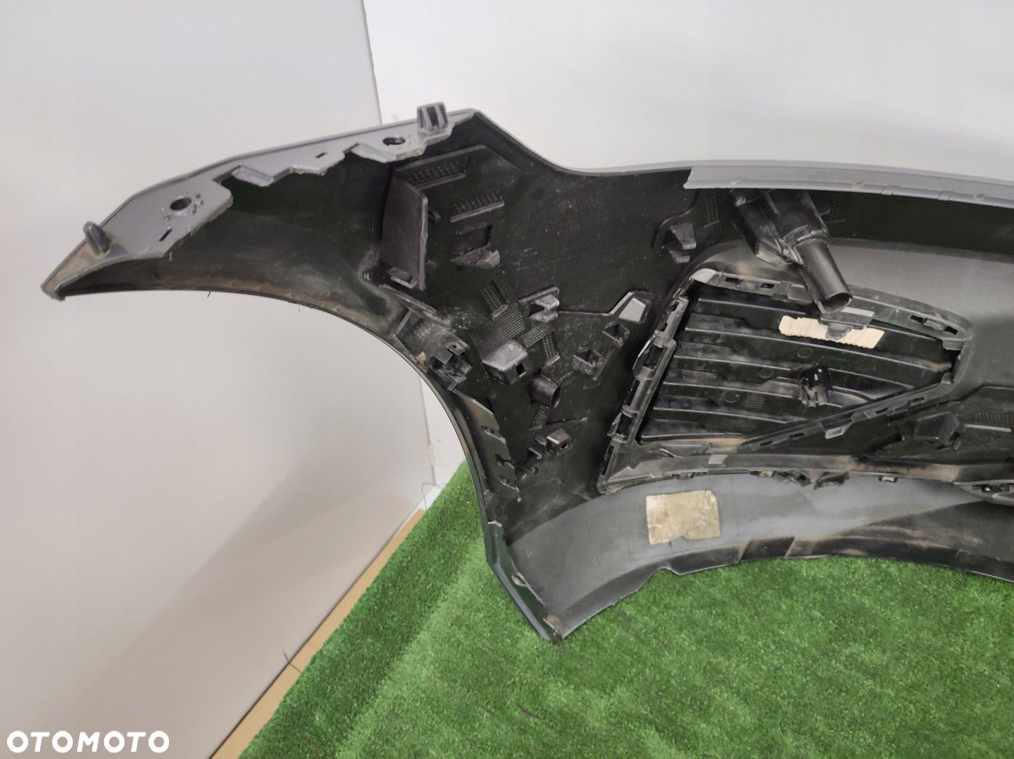 ZDERZAK PRZÓD PRZEDNI VOLVO V60 II S60 II R-DESIGN 31690530 18 - - 11