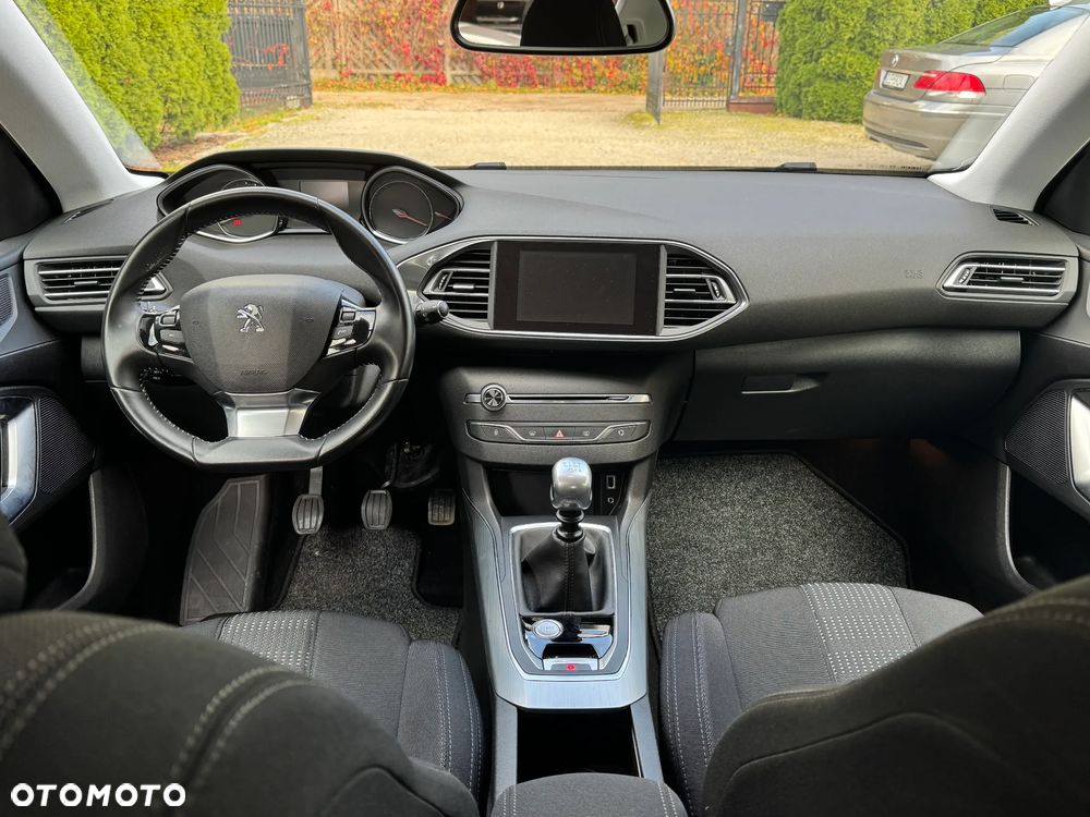 Peugeot 308 PureTech 130 Stop & Start Allure - 11