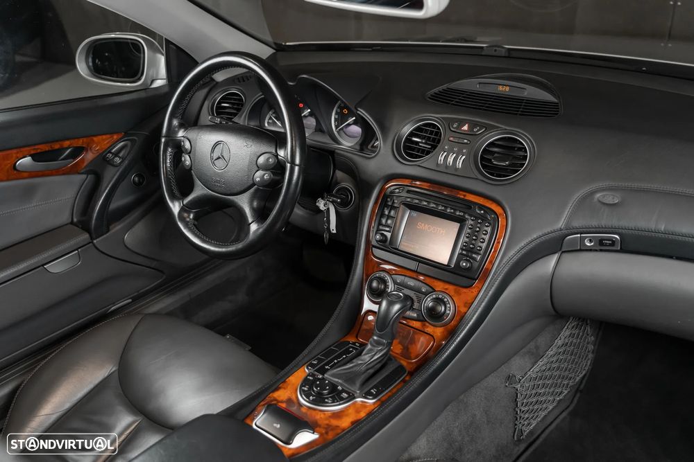 Mercedes-Benz SL 500 Standard - 12