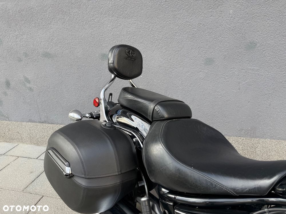 Yamaha XVS - 11