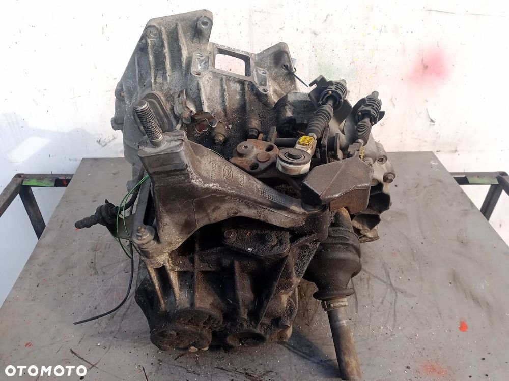 SKRZYNIA BIEGÓW 2S7R-7002-AB FORD MONDEO MK3 - 4