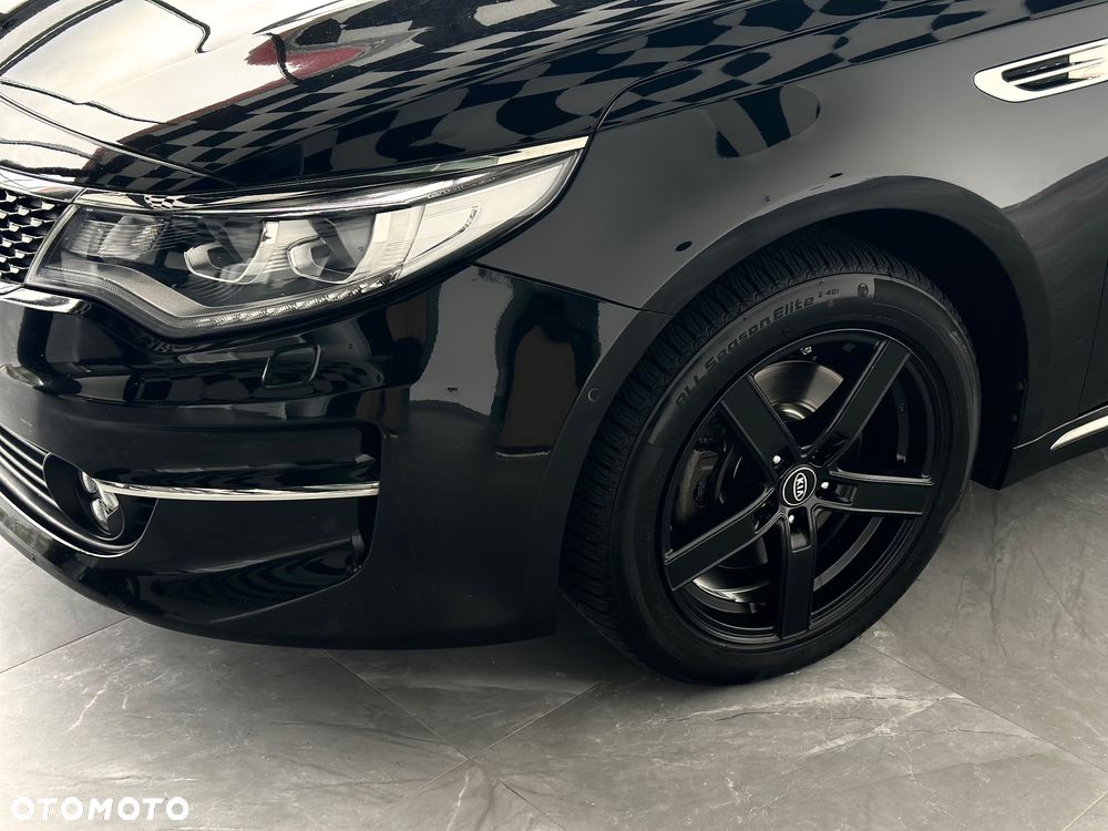 Kia Optima - 12
