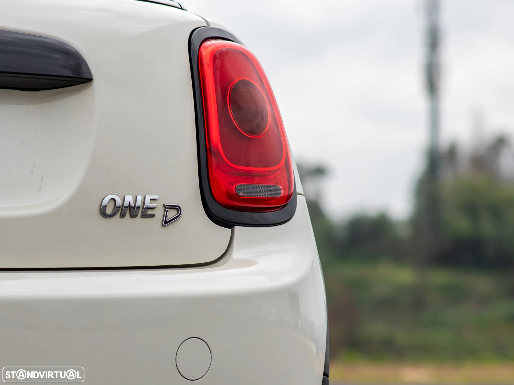MINI 3 Portas One D - 7