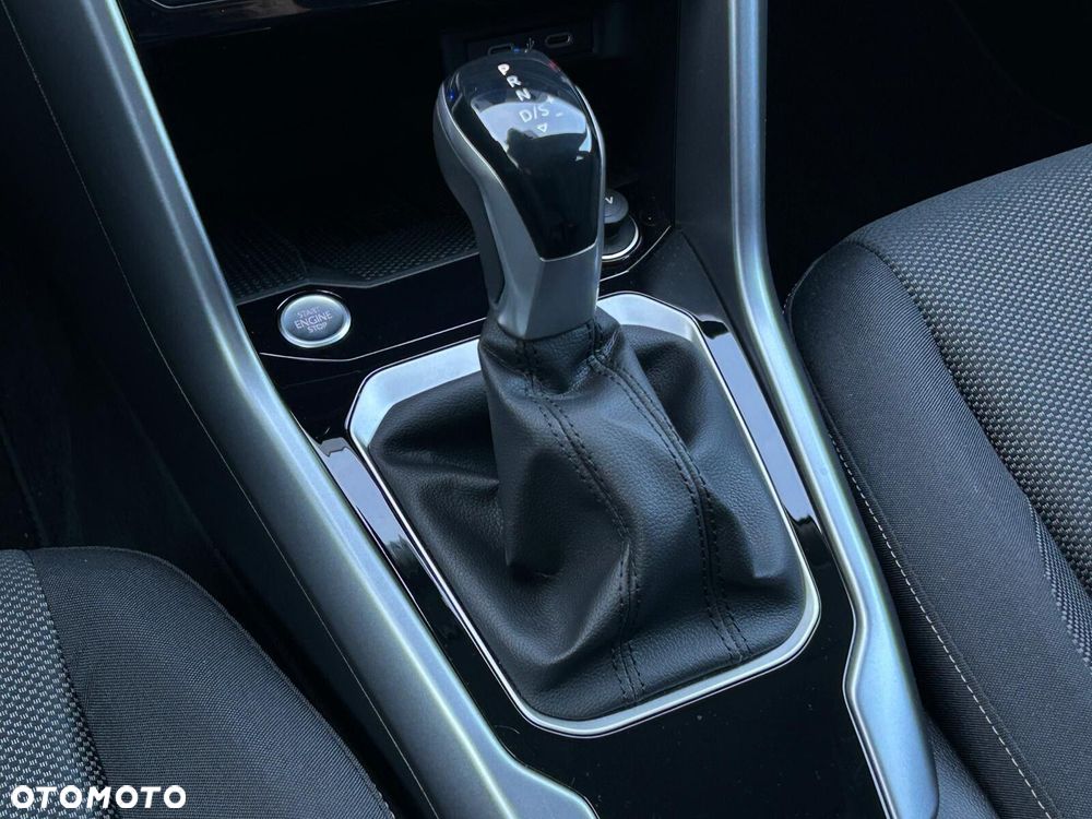 Volkswagen T-Roc 1.5 TSI Life Plus DSG - 24