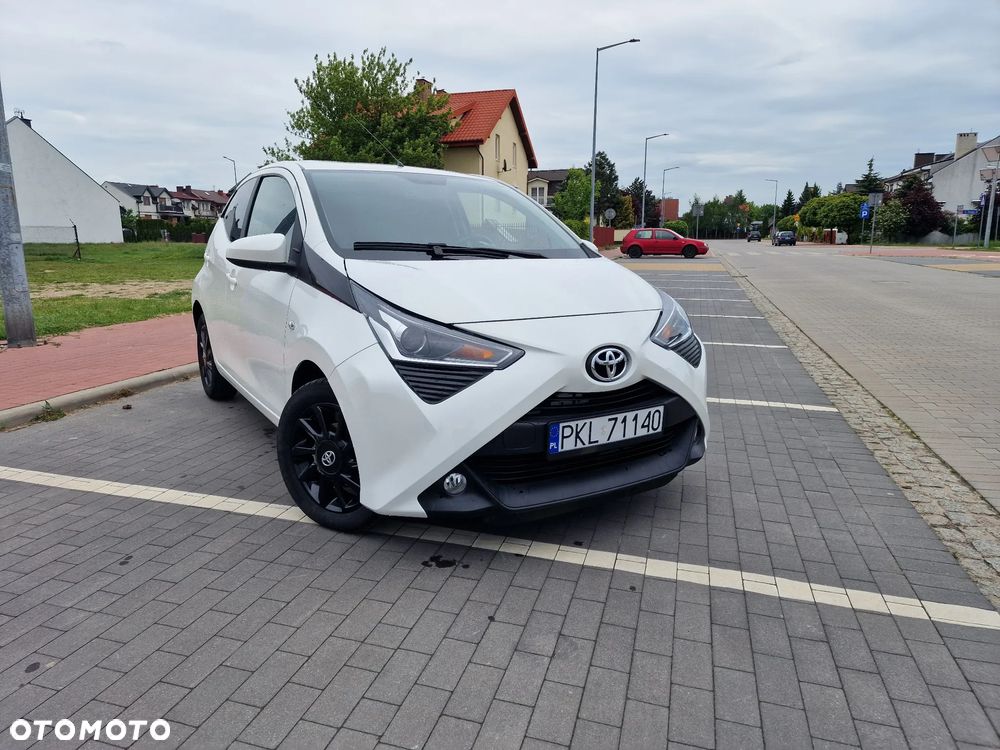 Toyota Aygo 1.0 VVT-i Color Edition - 2