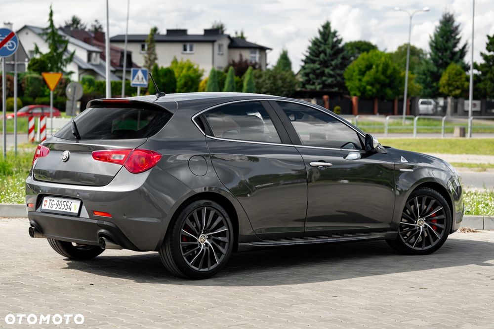 Alfa Romeo Giulietta 1.8 TBi 16V Quadrifoglio Verde - 16