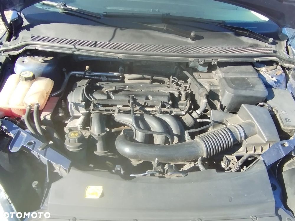 Ford Focus 1.6 16V Fun X - 21