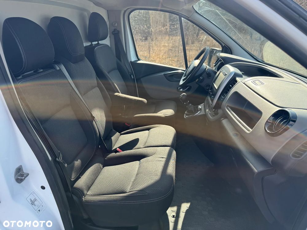 Renault Trafic - 21