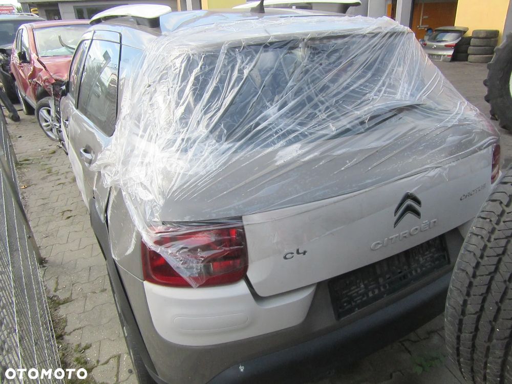 Citroen C4 Cactus 1.6HDi 2015 r. na części - 2