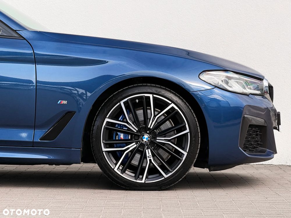 BMW Seria 5 530d xDrive M Sport Edition - 12