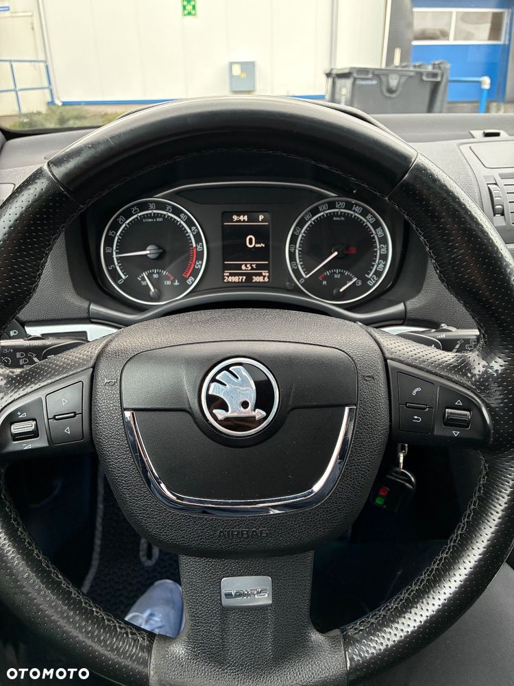 Skoda Octavia 2.0 TDI RS DSG - 11