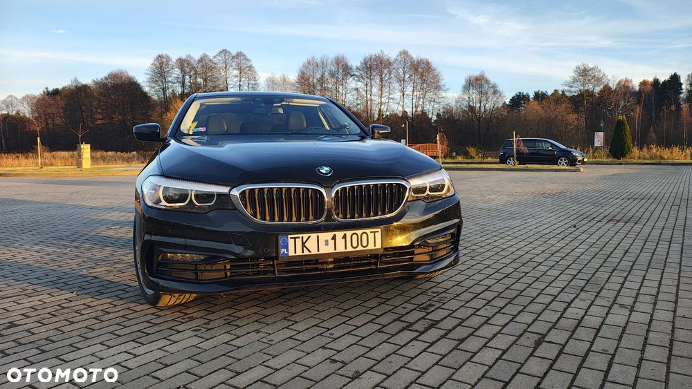 BMW Seria 5 530e M Sport sport - 17