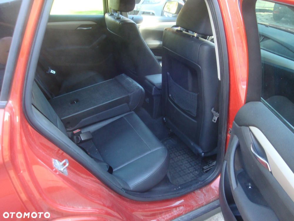 BMW X1 sDrive16d - 9